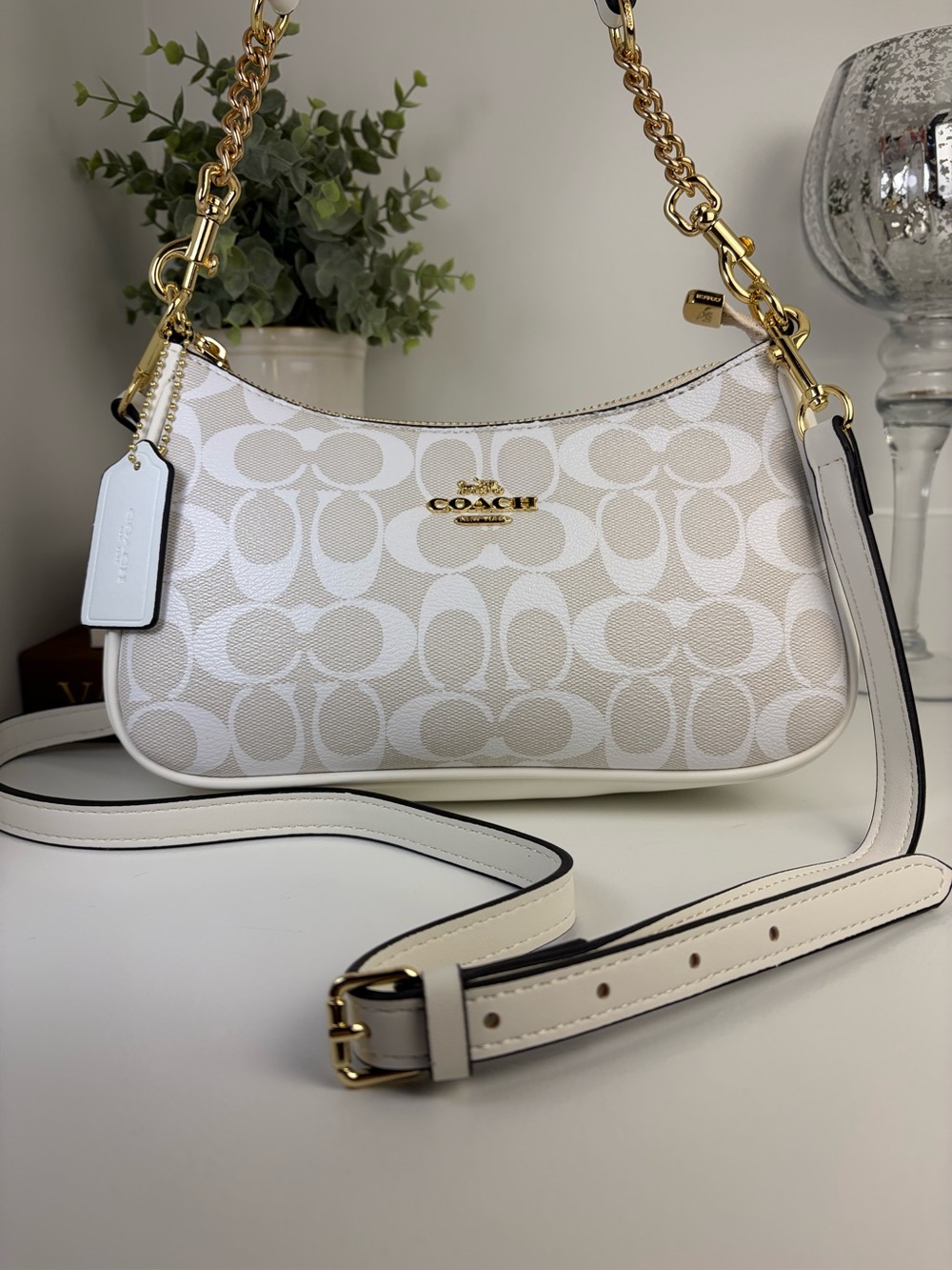 Coach Teri Shoulder Bag White